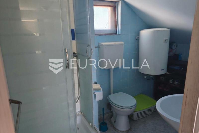 VIR, LOZICE - Dům se dvěma apartmány v klidné ostrovní oáze - 10