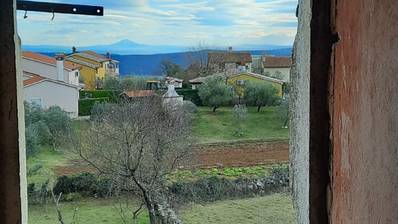 Istra, Puntera, kamena kuća za adaptaciju s predivnim pogledom na otok Cres PRILIKA