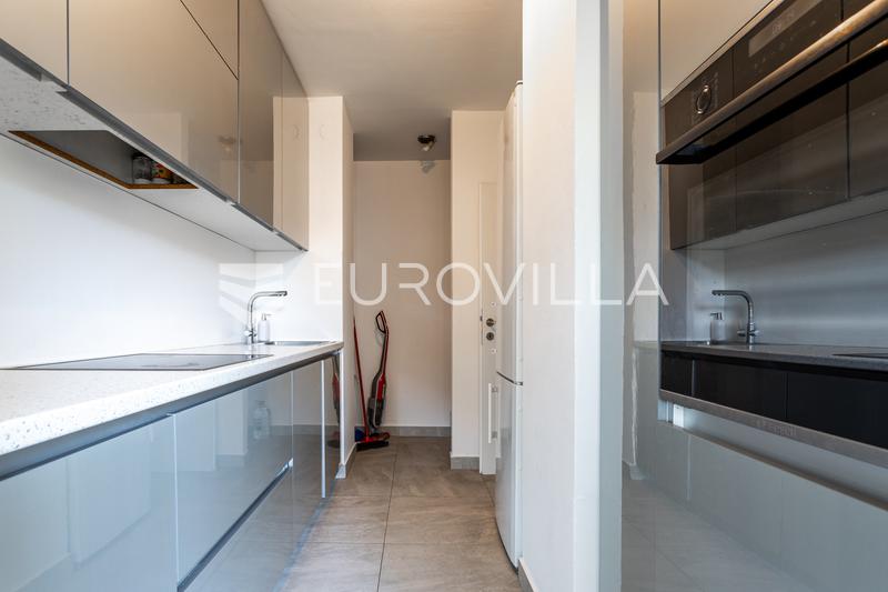 Split, Spinut, apartamento reformado de dos dormitorios en una excelente ubicación - 12