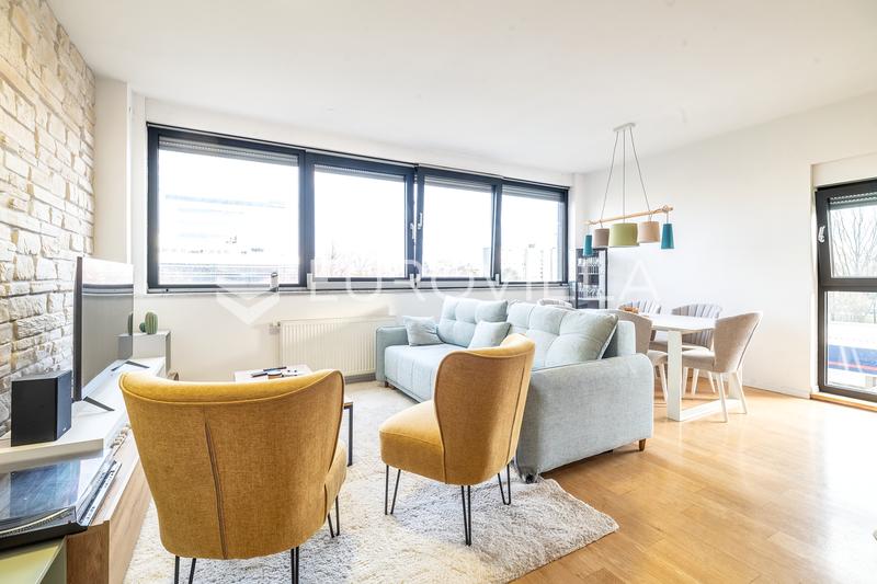 Zagreb, Špansko, Nova Galerija, attractive two-story apartment, 81 m²