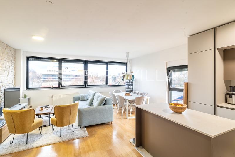 Zagreb, Špansko, Nova Galerija, attractive two-story apartment, 81 m²