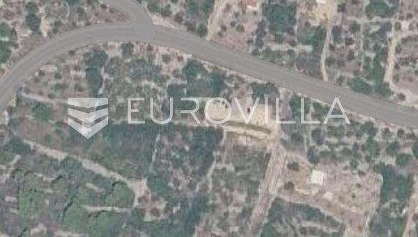 Šolta, Grohote, građevinsko zemljište površine 1007 m²