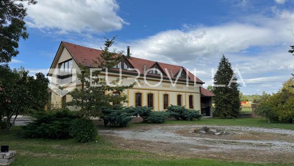 Slavonski Brod, Grabarje, stambeno, poslovna zgrada na mirnoj lokaciji