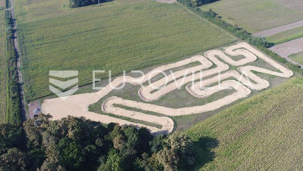 Garčin, Exceptional Investment Land 21,000 m² with Motocross and Quad Park Project