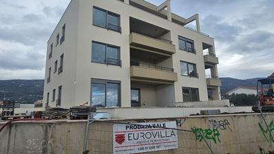 Kastel Stari lüks daire 102,1 m² geniş teraslı