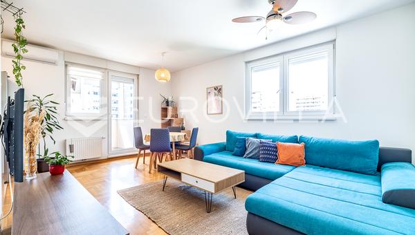 Zagreb, Pešćenica, dvosoban stan 60 m² s loggiom