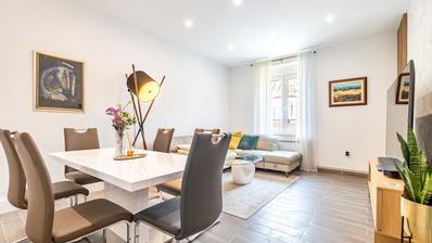 Zagreb, Kaupungin keskusta - yksiö vuokrattavana, 59 m², katedraalinäkymällä
