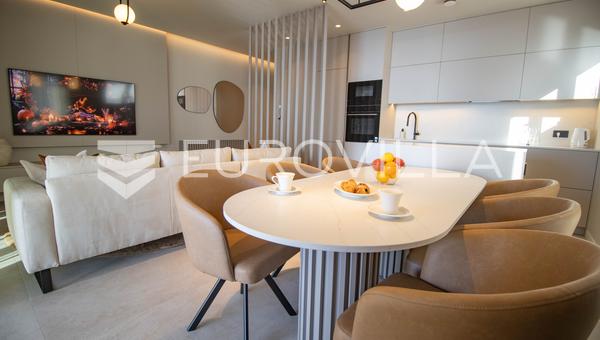 Split, Bel Etage 2, luksuzno uređen dvosoban stan s predivnim pogledom