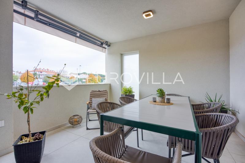 Pula, Valdebek, modern appartement in een nieuw gebouw met twee slaapkamers en twee parkeerplaatsen - 16