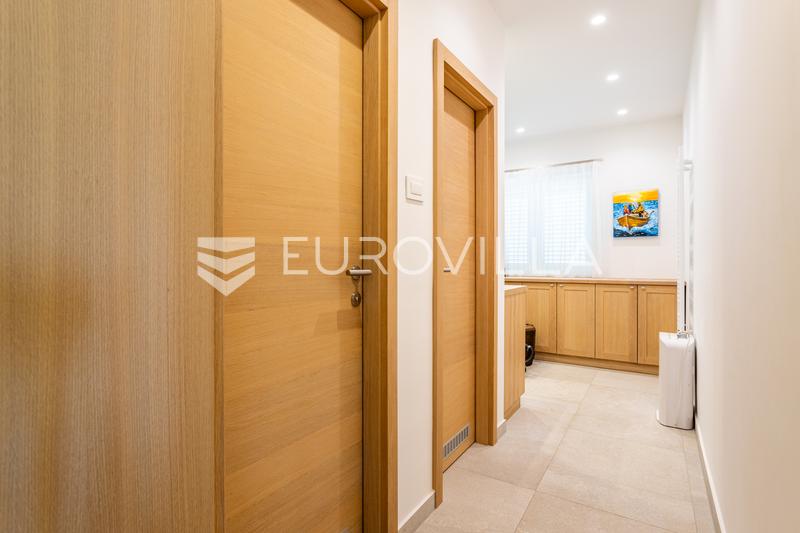Okrug Donji, egyedi villa panorámás tengeri kilátással - 6
