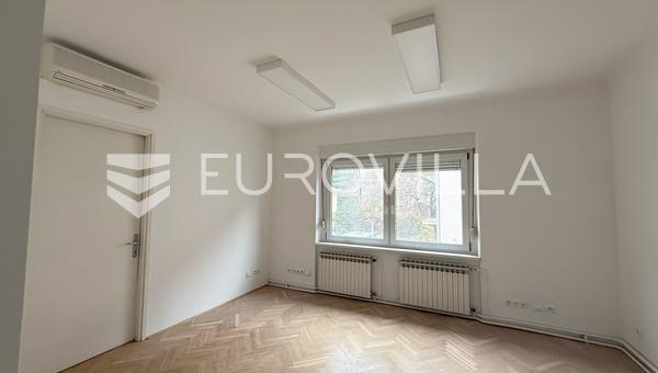 Zagreb, Nedre stan, kontorslokal 97 m²