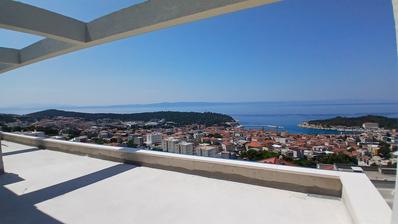 Makarska, ekskluzivan penthouse s bazenom i panoramskim pogledom na more