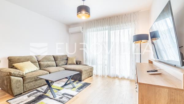 Velika Gorica, moderan trosoban stan NKP 77,53 m2 + GPM