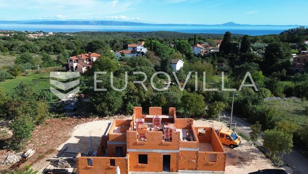 Marčana, Krnica, vila s direktnim pogledom na more u roh bau fazi