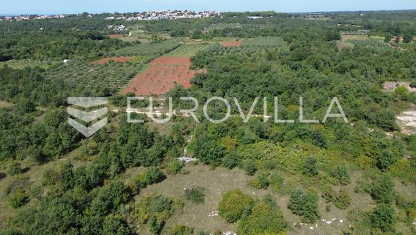 Poreč, Perci - terreno em local tranquilo