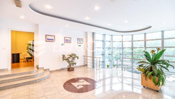 Zagreb, Sesvete, espaço de escritório NKP 585 m2