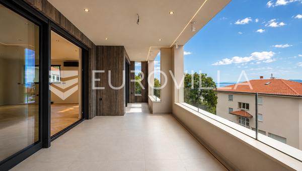 Kostrena, Rozici, exclusivo ático de 200 m² con vistas panorámicas al mar