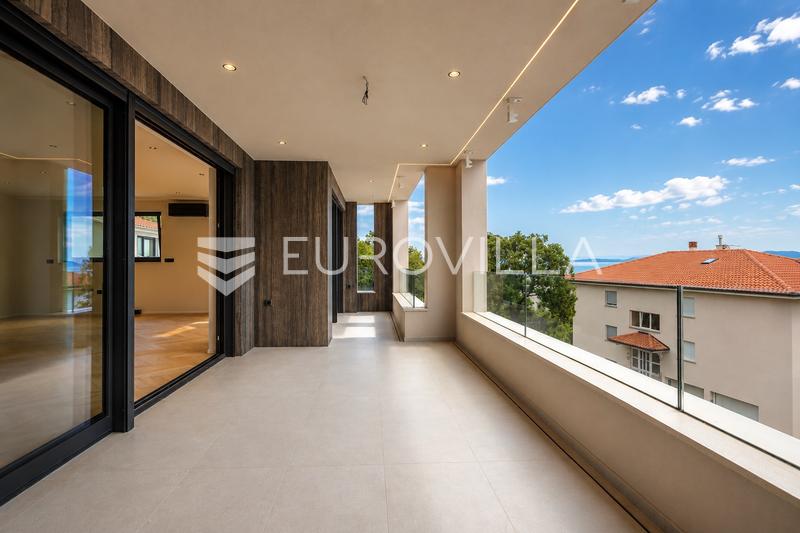 Kostrena, Rozici, eksklusiv 200 m² penthouse med panoramaudsigt over havet - 1
