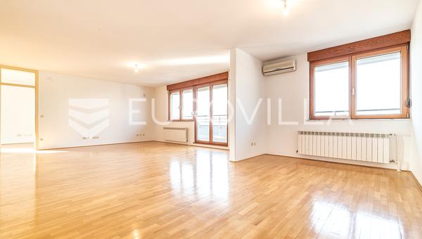 Zagreb, Trešnjevka, Selska ulica, prekrasan luksuzan penthouse sa panoramskim pogledom, 159 m²
