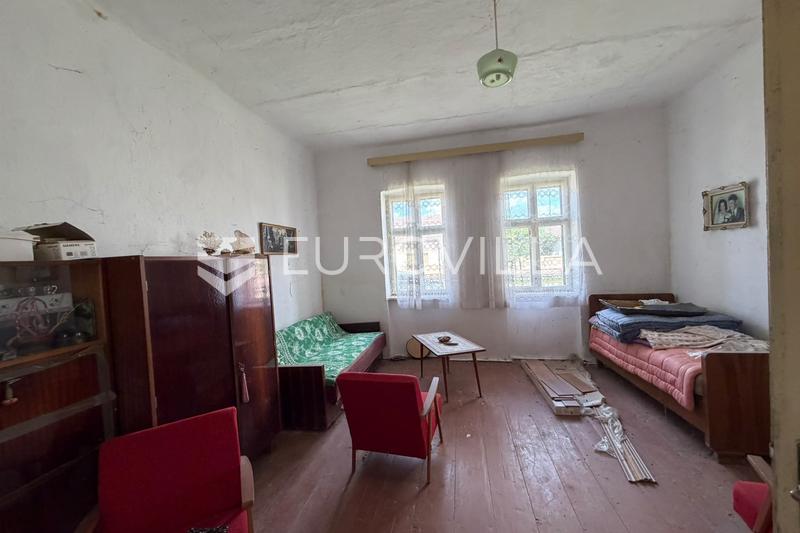 Semeljci - Casa autêntica de um só piso com grande potencial - 10