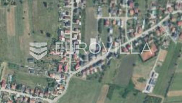 Velika Gorica, G-alueen maa, 2 557 m²