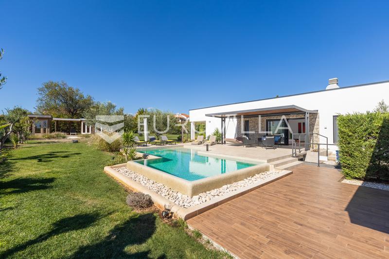 Istria, Medulin - Villa di lusso con piscina e ampio terreno - 42
