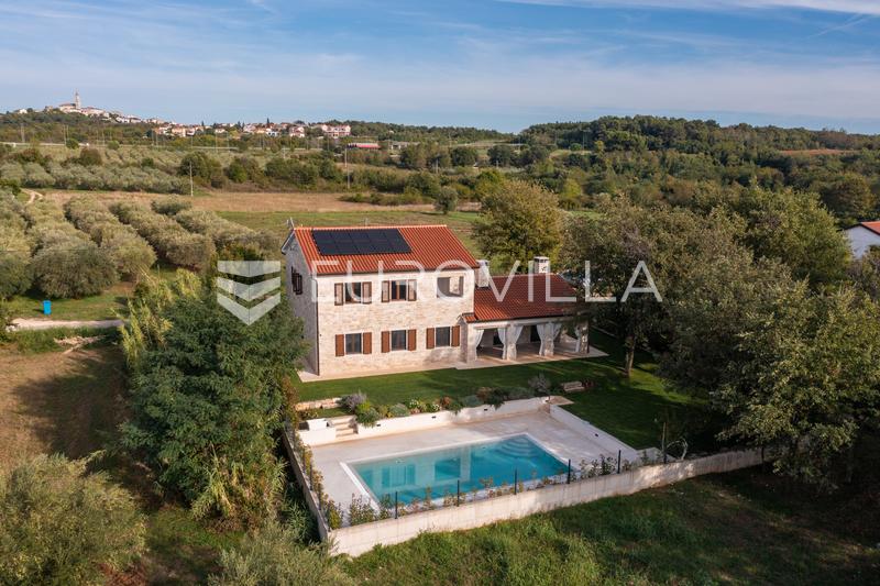 Istra, Višnjan, prekrasna kamena vila s bazenom u mirnom prirodnom okruženju - 1