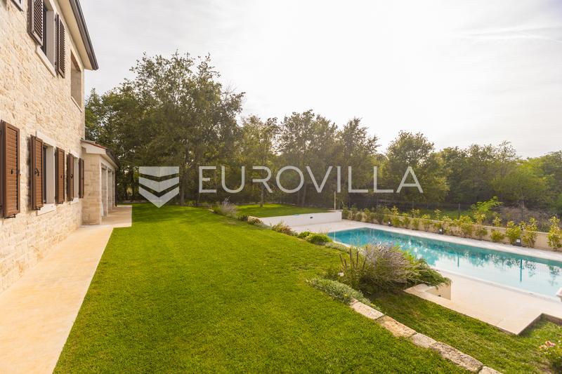 Istra, Višnjan, prekrasna kamena vila s bazenom u mirnom prirodnom okruženju - 38