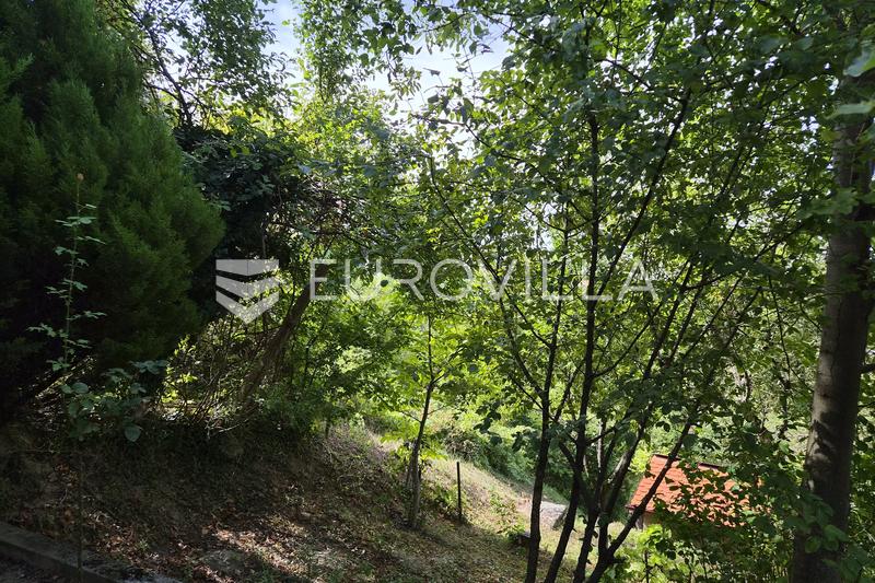 Zagreb, Čučerje, počitniška hiša 46 m² na parceli 2.139 m². - 11
