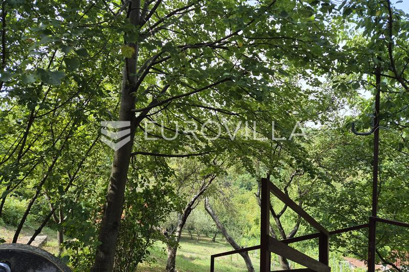 Zagreb, Čučerje, počitniška hiša 46 m² na parceli 2.139 m². - 6