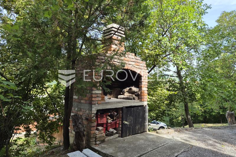 Zagreb, Čučerje, počitniška hiša 46 m² na parceli 2.139 m². - 4