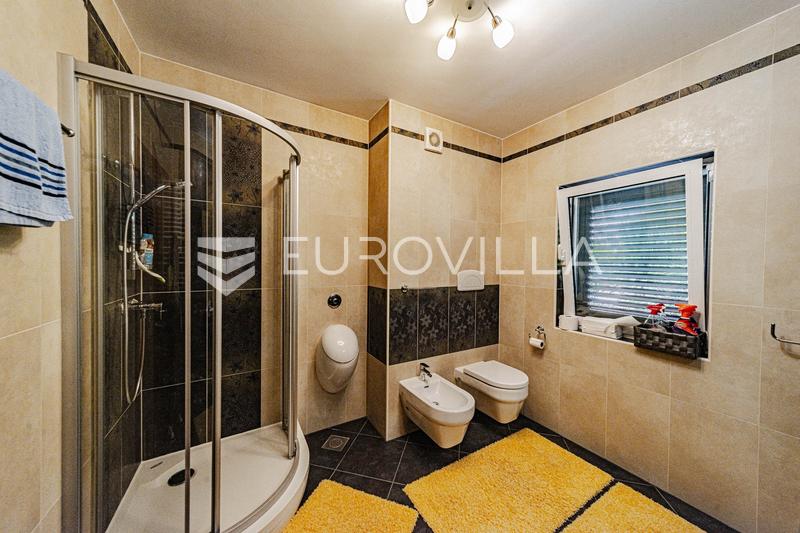 Ostrov Lastovo, Vila pri mori v tichej zátoke ostrova Lastovo - 66
