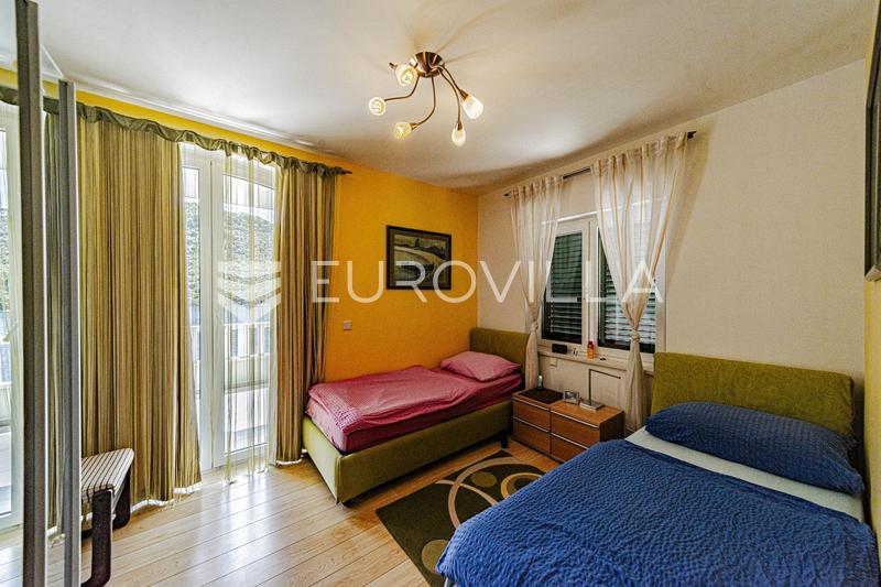 Ostrov Lastovo, Vila pri mori v tichej zátoke ostrova Lastovo - 62