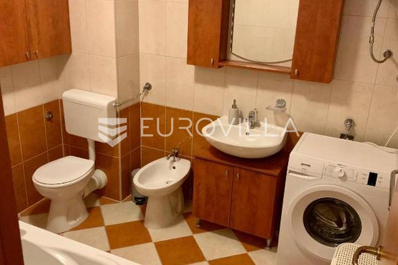 Trogir, ready-to-move-in one-bedroom apartment in the second row from the sea - 4