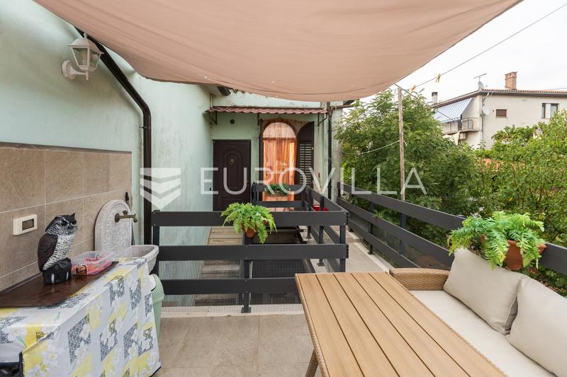 Pula, Kastanjer, Stanovanje s prostorno teraso velikosti 24 m² - 15