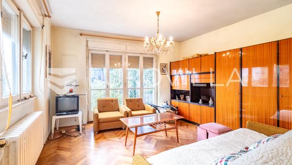 Zagreb, ulica Zajceva, dvostanovanjska hiša za prenovo