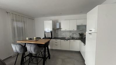Dakovo, Sjever, dwa domy z powierzchnią komercyjną 250 m²
