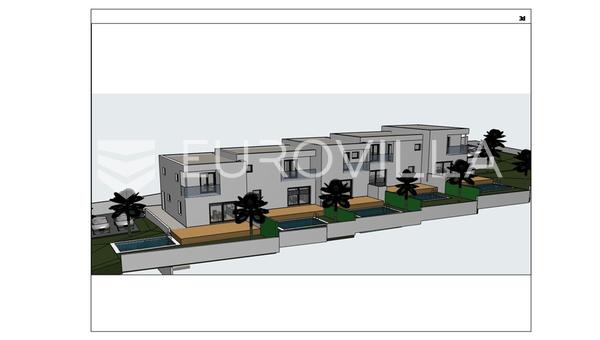 Istria, Porec, terreno edificable con permiso de construcción válido - 5 casas en hilera
