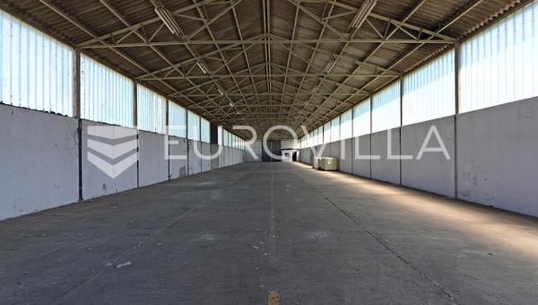 Beli Manastir, alrededores - nave de producción / almacén en alquiler, 2.000 m²