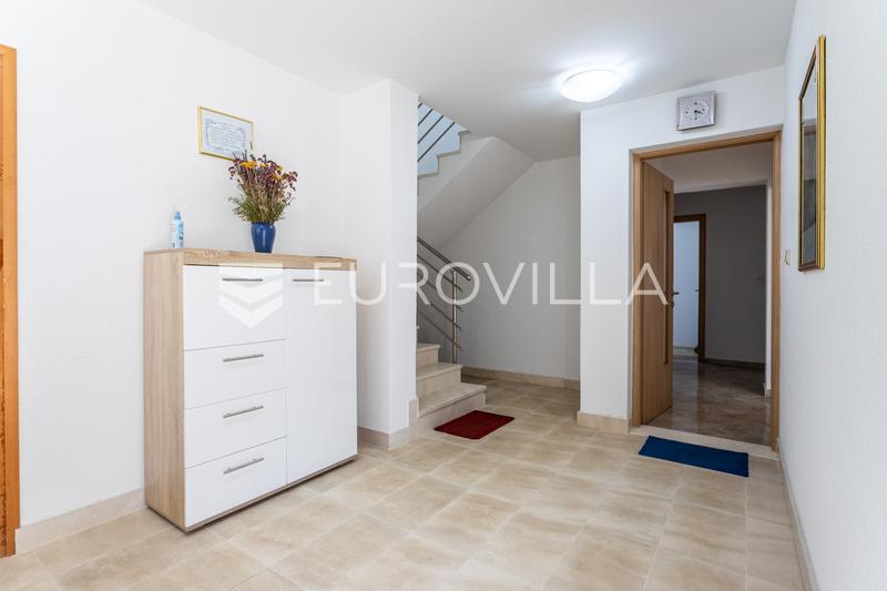 Split, Kamen, samostojeća kuća ukupne bruto površine 492 m² - 23