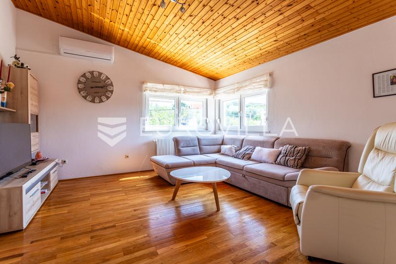 Split, Kamen, samostojeća kuća ukupne bruto površine 492 m² - 8