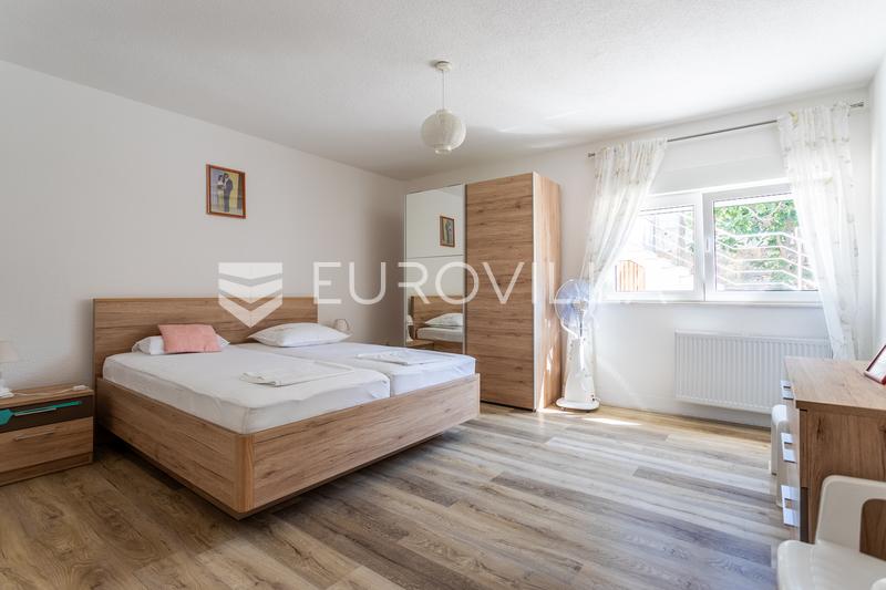 Split, Kamen, samostojeća kuća ukupne bruto površine 492 m² - 20