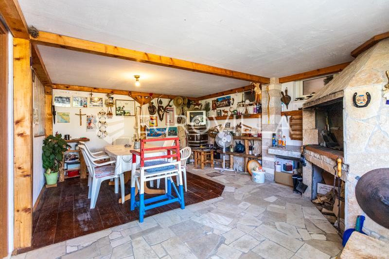 Split, Kamen, samostojeća kuća ukupne bruto površine 492 m² - 28