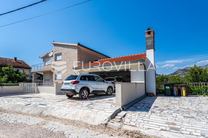Split, Kamen, samostojeća kuća ukupne bruto površine 492 m² - 2