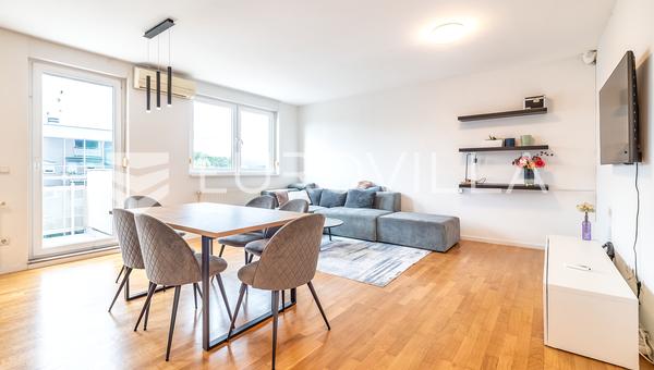 Zagreb, Blato, atraktivan trosoban stan s parkirnim mjestom, 74 m²