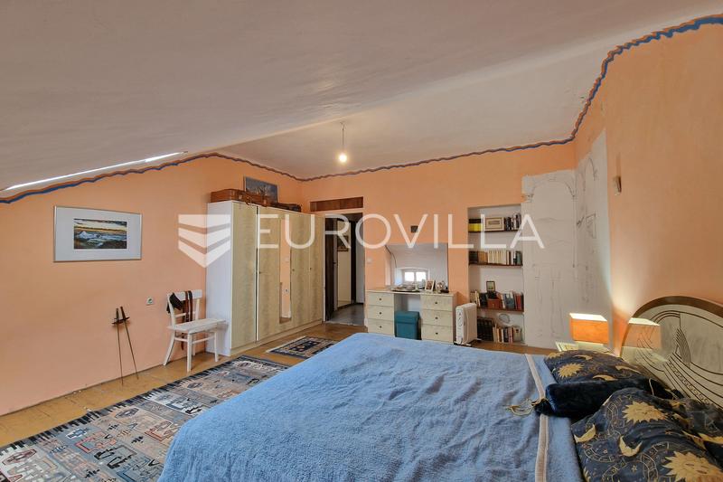 Pula, Stan 115 m² u centru s pogledom na Arenu i more u neposrednoj blizini - 33