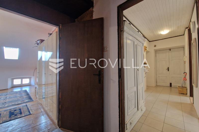Pula, Stan 115 m² u centru s pogledom na Arenu i more u neposrednoj blizini - 29