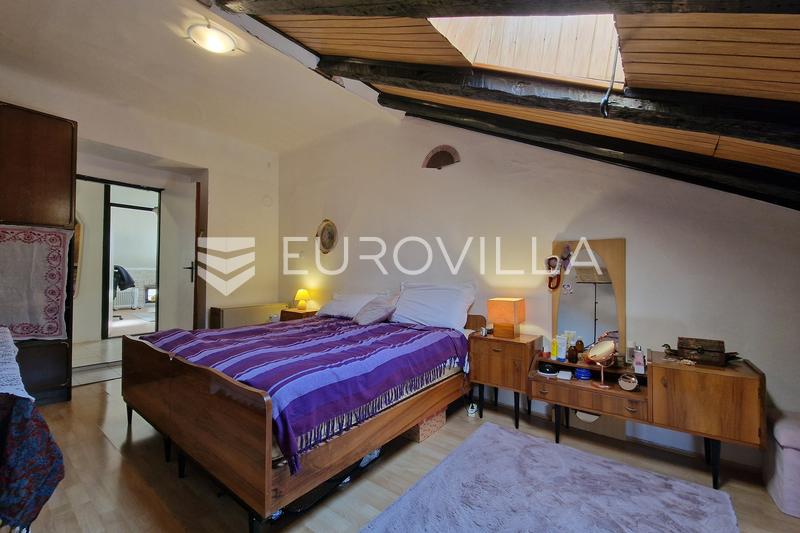 Pula, Stan 115 m² u centru s pogledom na Arenu i more u neposrednoj blizini - 19