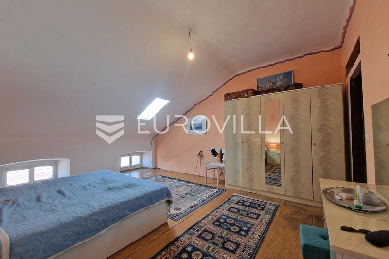 Pula, Stan 115 m² u centru s pogledom na Arenu i more u neposrednoj blizini - 31