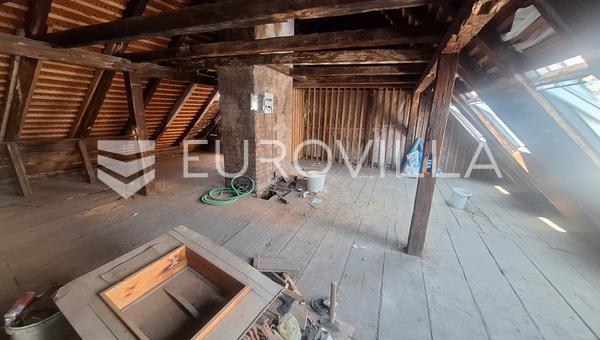 Karlovac, Zvijezda, daire 105 m², şehir merkezi